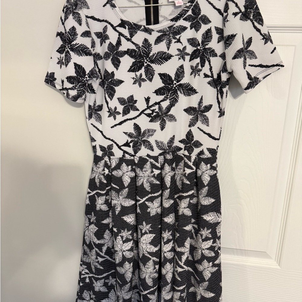 LuLaRoe Black and White Floral Amelia Midi Dress